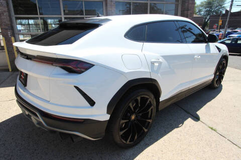 2019 Lamborghini Urus