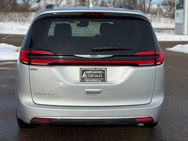 2022 Chrysler Pacifica Touring L