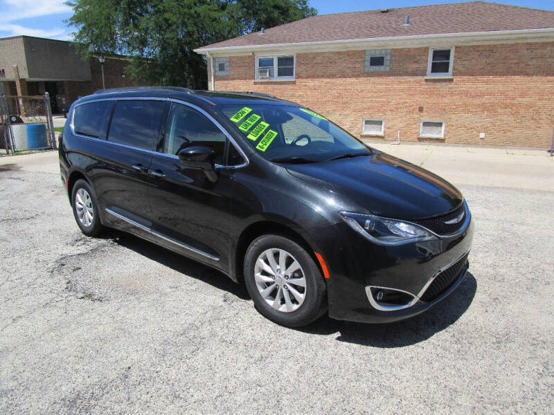 2017 Chrysler Pacifica Touring-L