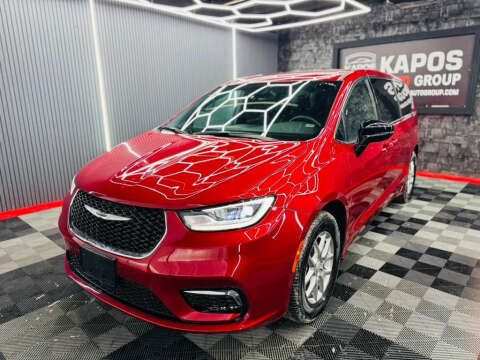 2025 Chrysler Pacifica Select
