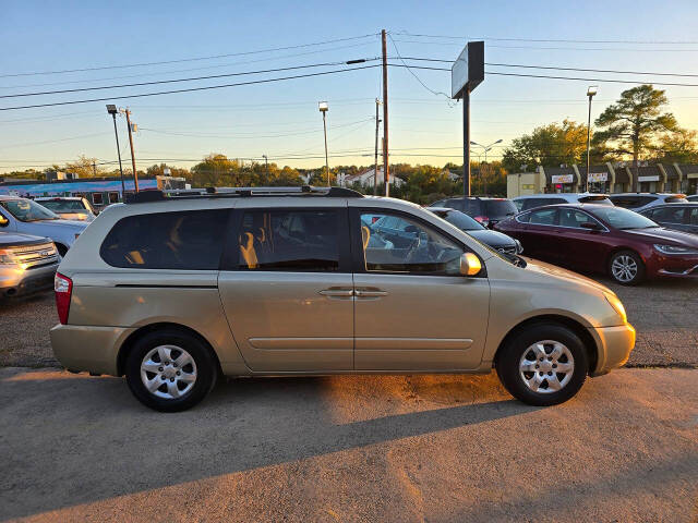 2007 Kia Sedona for sale at Mac Motors in Arlington, TX