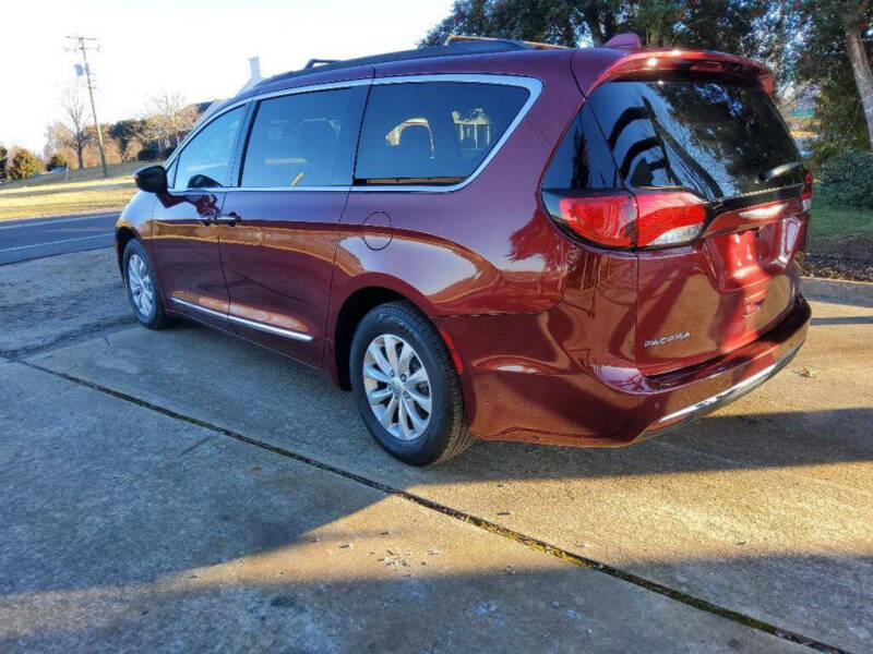 2017 Chrysler Pacifica Touring-L
