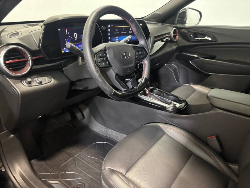 2025 Chevrolet Trax RS