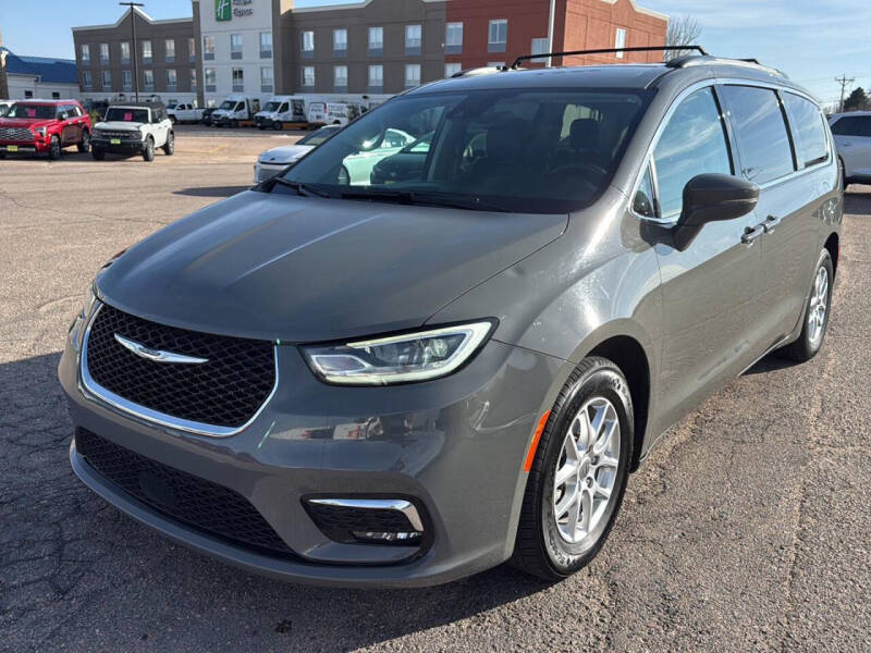 2022 Chrysler Pacifica Touring L