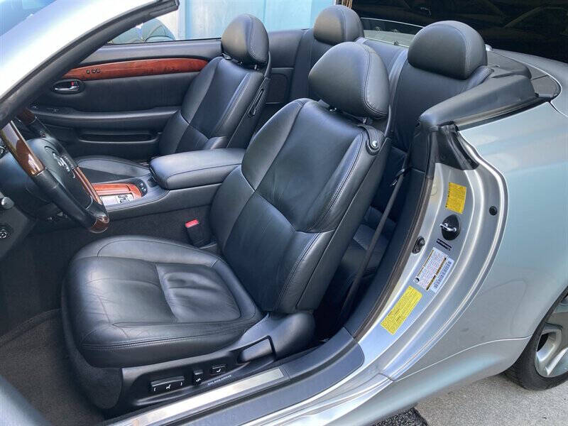 2006 Lexus SC 430