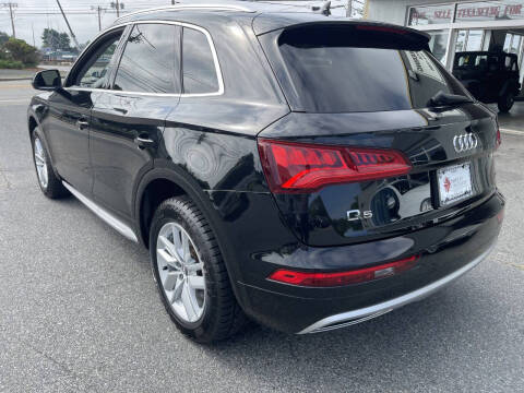2020 Audi Q5 quattro Premium 45 TFSI