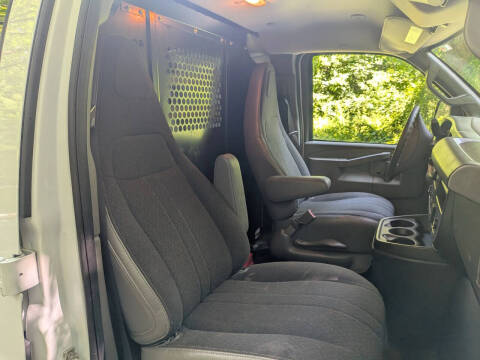 2024 Chevrolet Express 2500