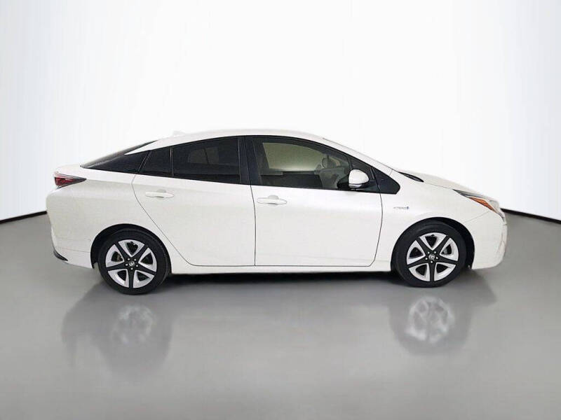 2017 Toyota Prius Three Touring
