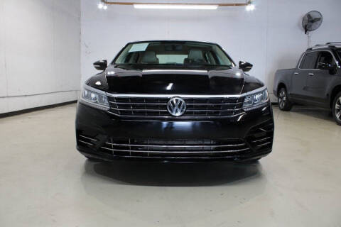 2017 Volkswagen Passat 1.8T R-Line