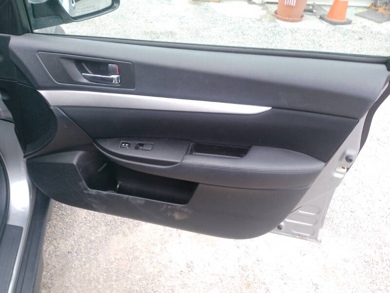 2011 Subaru Outback 2.5i Premium