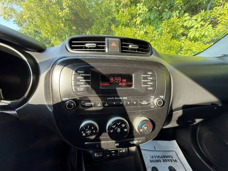 2015 Kia Soul +
