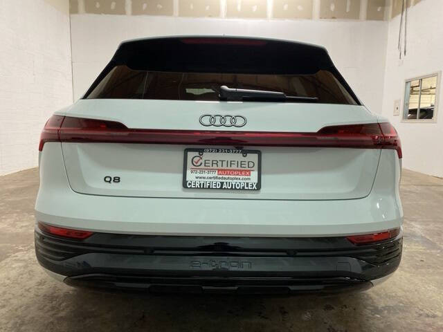 2024 Audi Q8 e-tron quattro Premium Plus