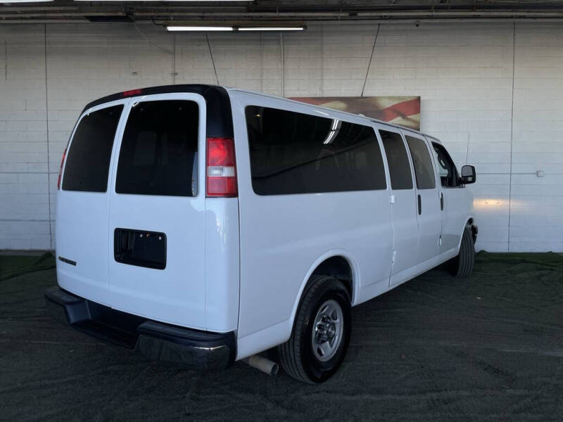 2017 Chevrolet Express LT 3500