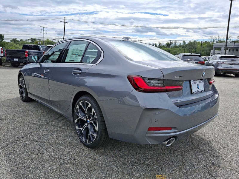 2025 BMW 3 Series 330i xDrive