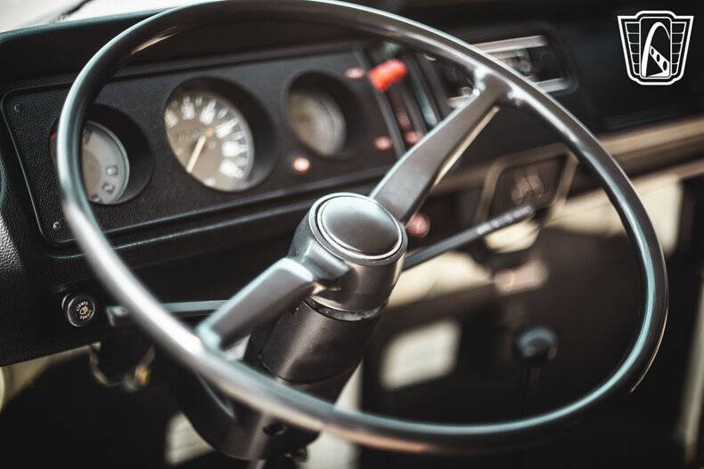 1975 Volkswagen Bus