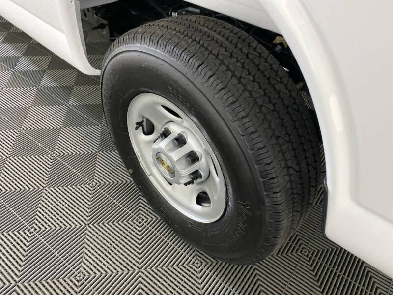 2025 Chevrolet Express 2500