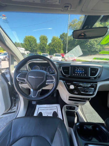 2020 Chrysler Pacifica Touring L