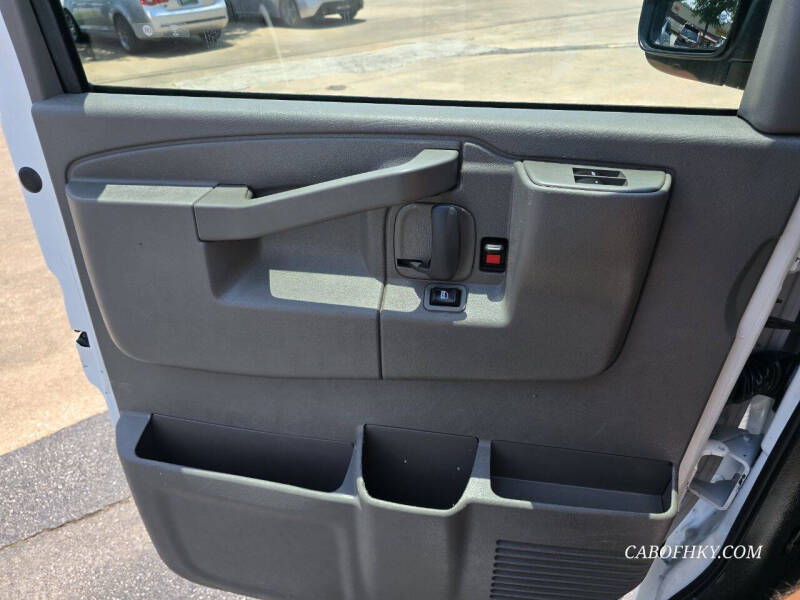 2017 Chevrolet Express 2500