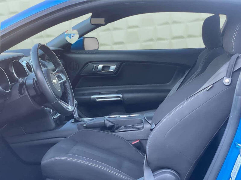 2021 Ford Mustang EcoBoost