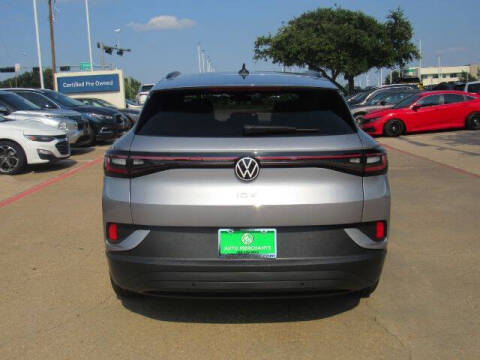 2023 Volkswagen ID.4 Pro