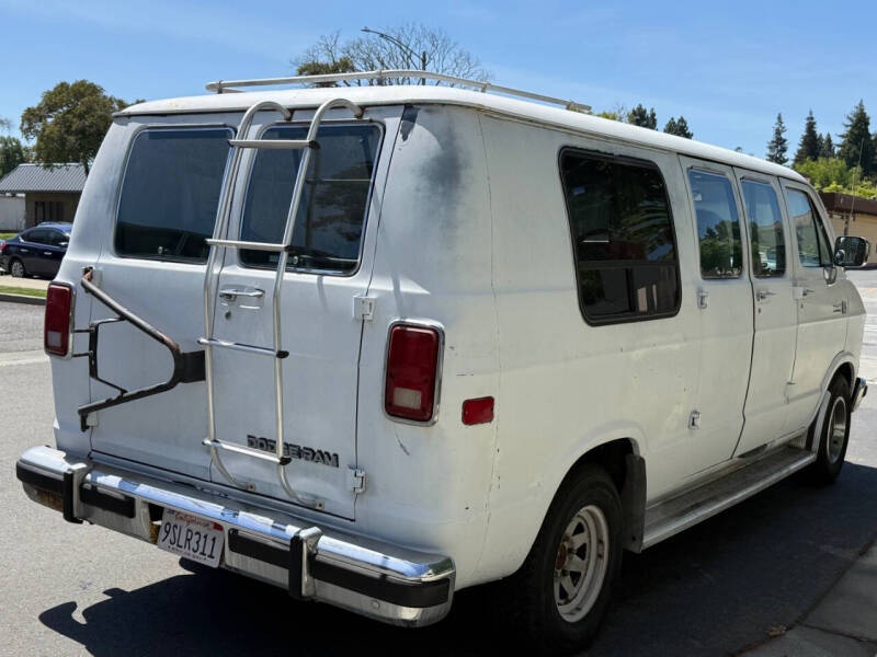 1988 Dodge Ram Van