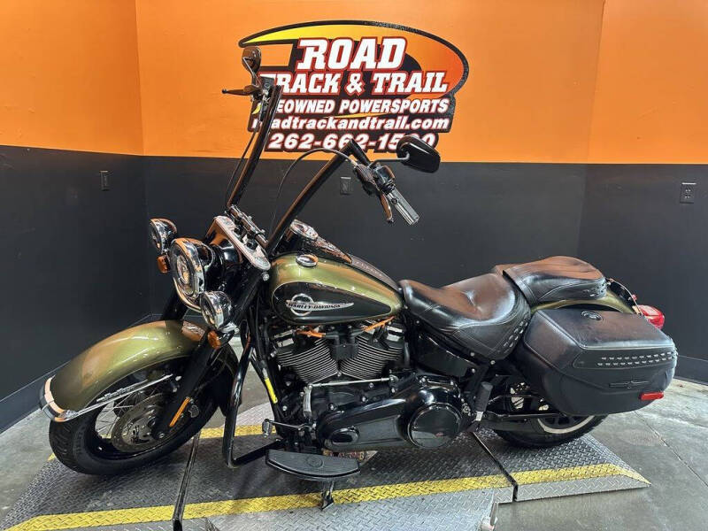 2018 Harley-Davidson FLHC - Softail Heritage