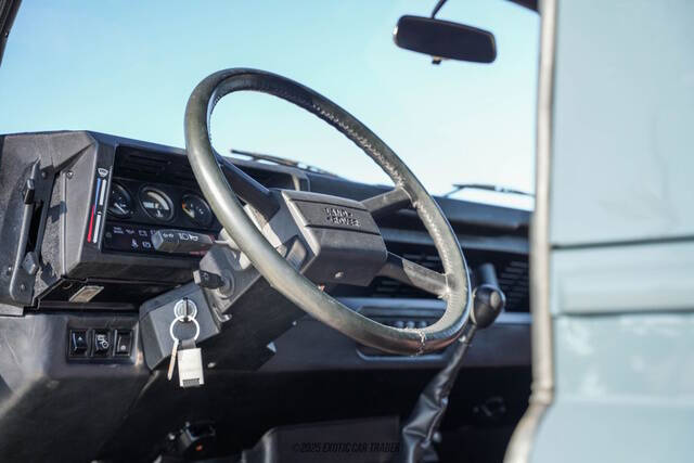 1991 Land Rover Defender