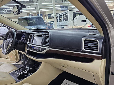 2016 Toyota Highlander