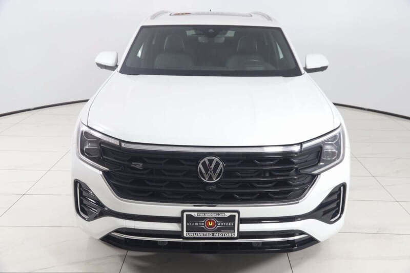 2024 Volkswagen Atlas Cross Sport SEL Premium R-Line 4Motion