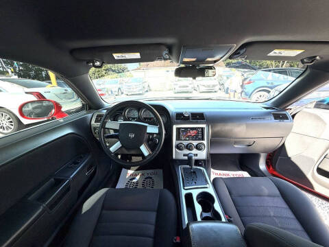 2010 Dodge Challenger SE