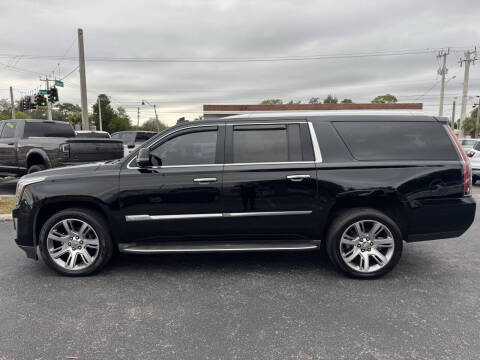 2016 Cadillac Escalade ESV Luxury Collection