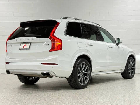 2019 Volvo XC90 T6 Momentum