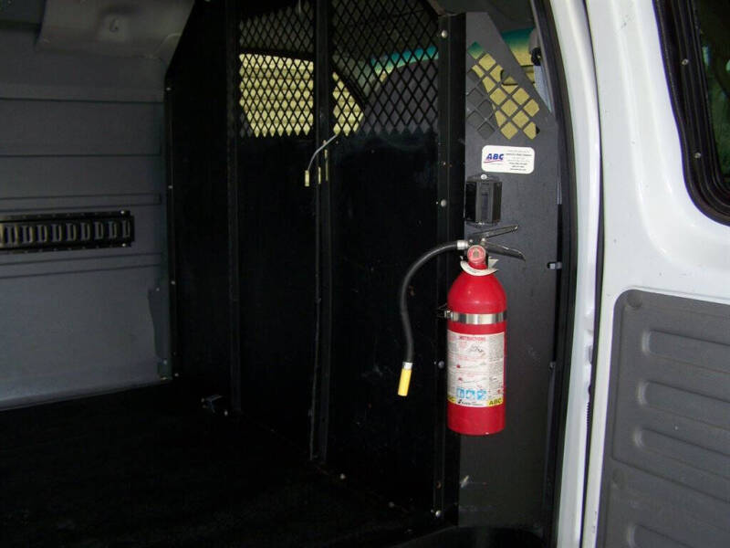 2005 Ford E-Series E-350 SD