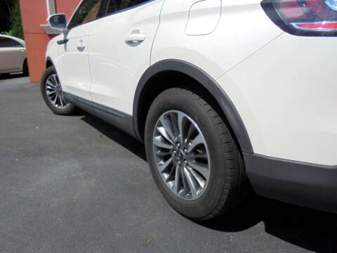 2019 Lincoln Nautilus Select