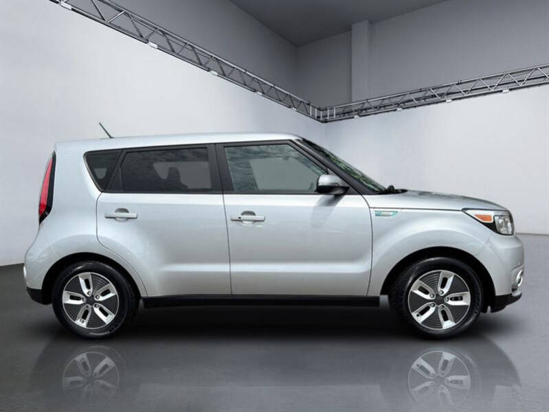 2017 Kia Soul EV +