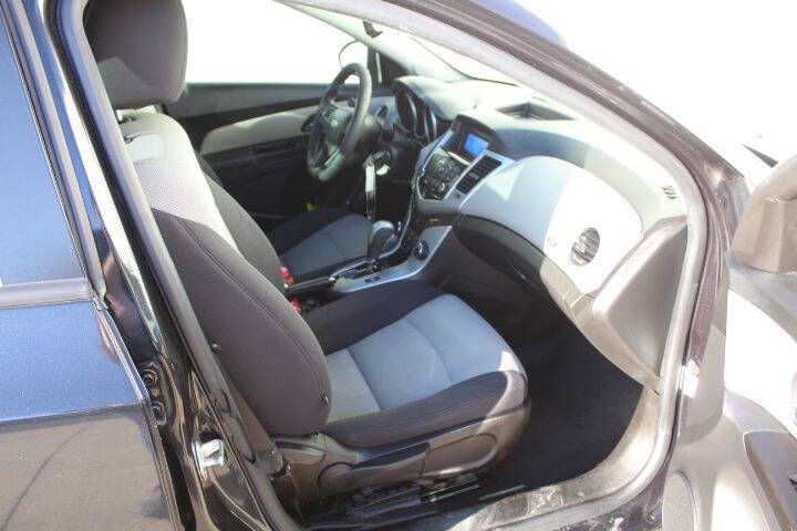 2013 Chevrolet Cruze LS Auto