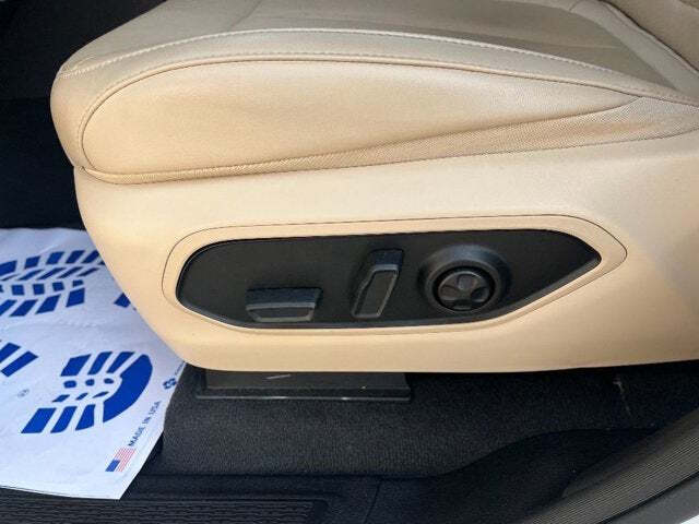 2022 Jeep Grand Cherokee 52