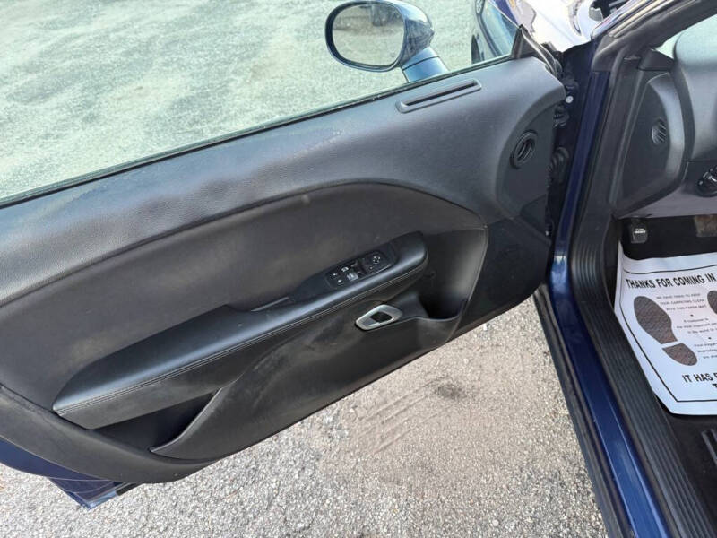 2015 Dodge Challenger SXT