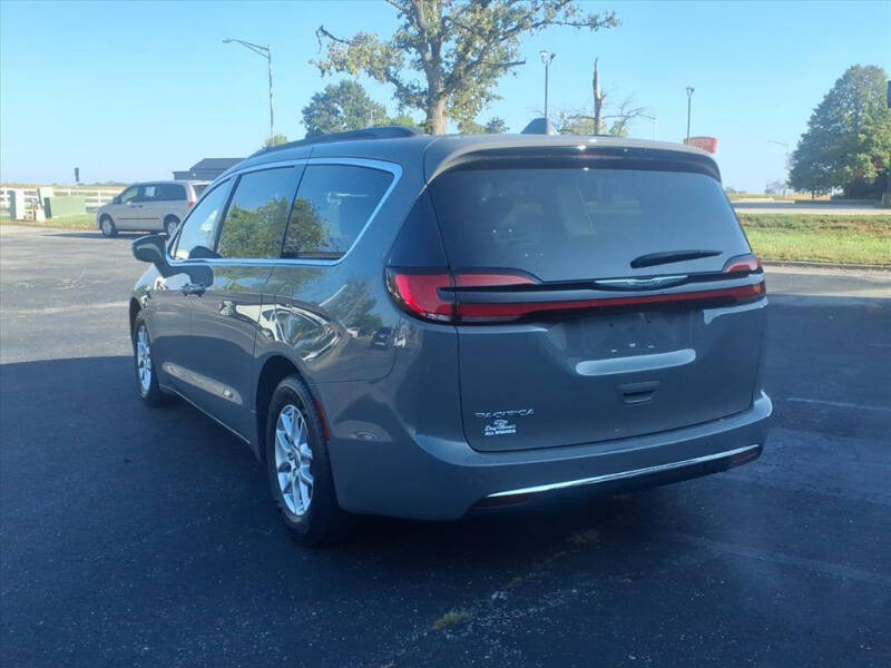 2022 Chrysler Pacifica Touring L