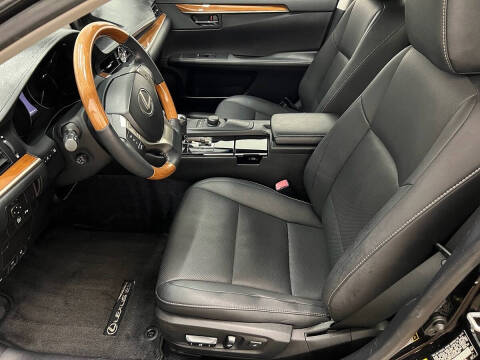 2014 Lexus ES 300h