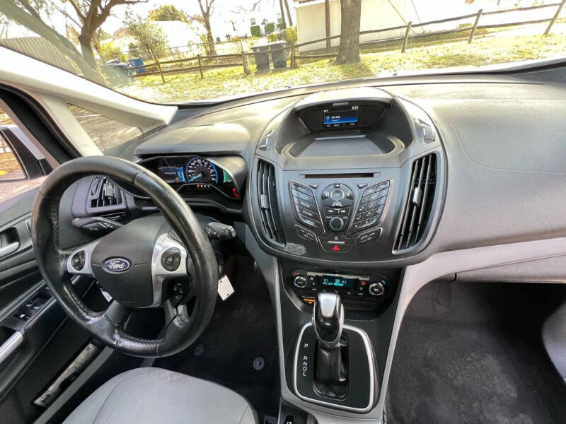 2015 Ford C-MAX Hybrid SE