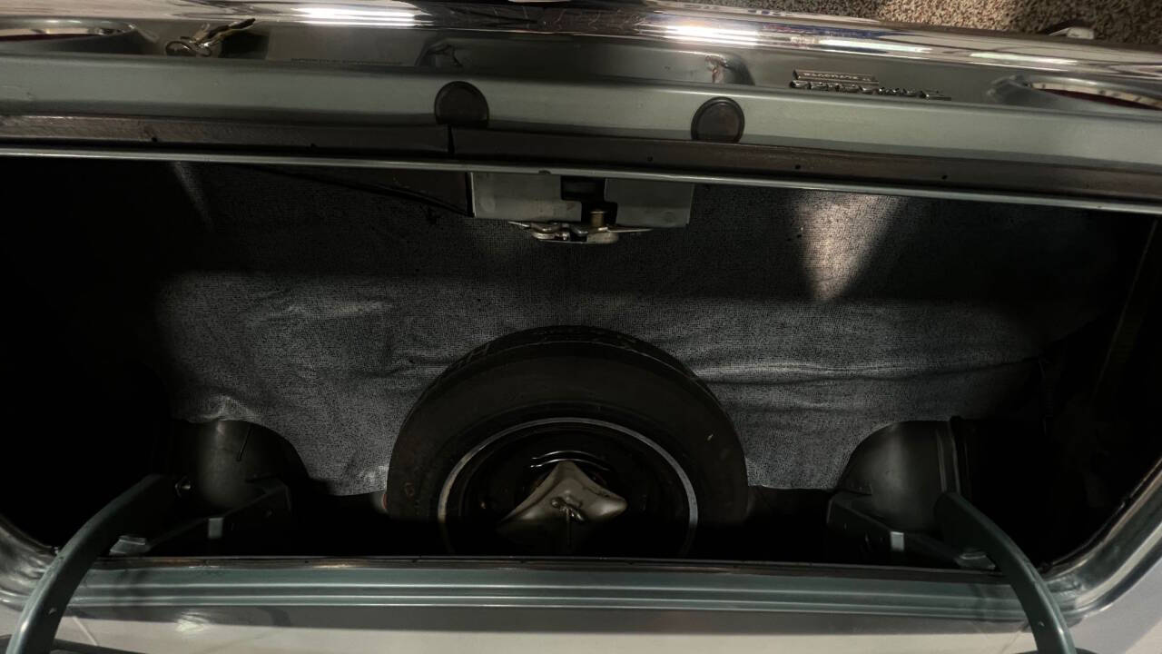 1972 Plymouth Barracuda 38