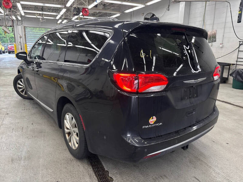 2018 Chrysler Pacifica Touring L Plus