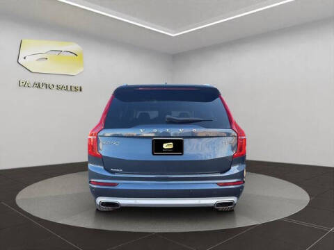 2018 Volvo XC90 T6 Momentum