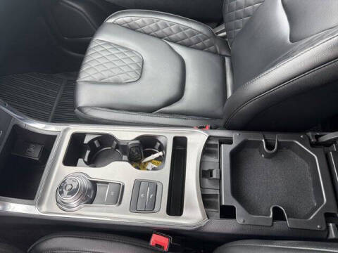 2023 Ford Edge Titanium