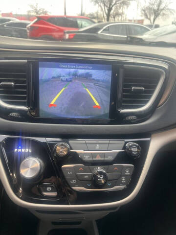 2017 Chrysler Pacifica Touring