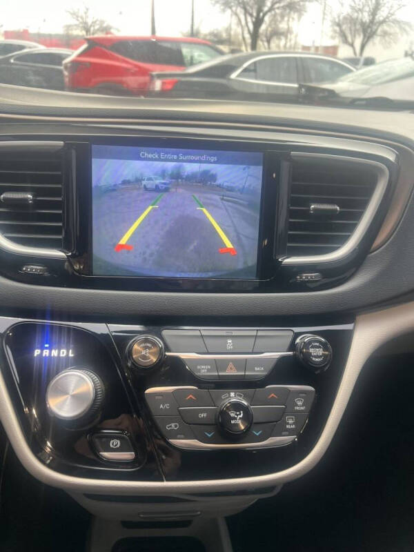 2017 Chrysler Pacifica Touring