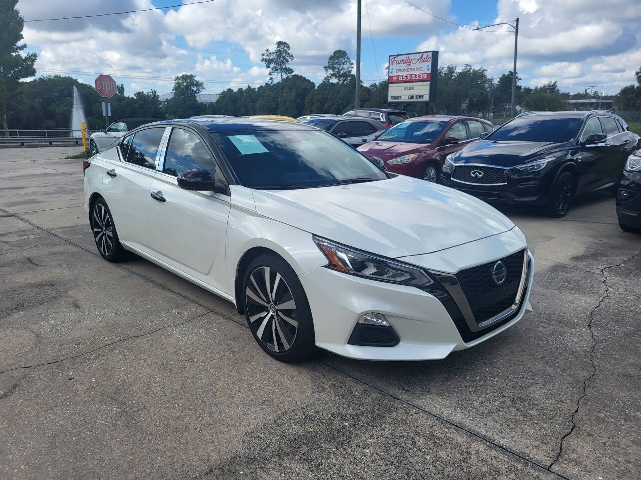 2020 Nissan Altima for sale at FAMILY AUTO BROKERS in Longwood, FL