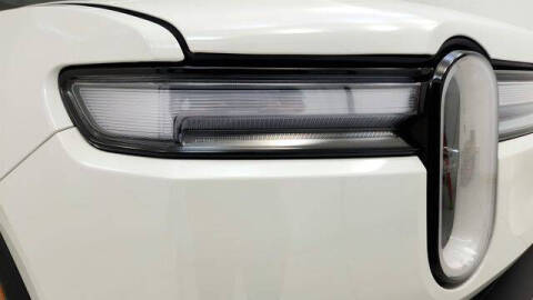 2025 Rivian R1T