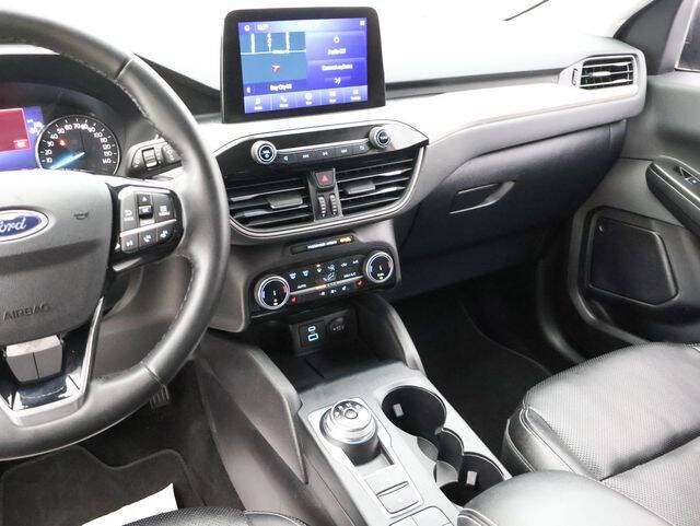 2022 Ford Escape Hybrid SEL